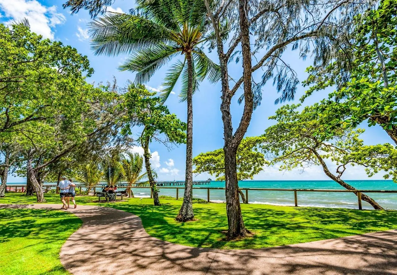 Palm Cove Holiday Apartment キュランダ