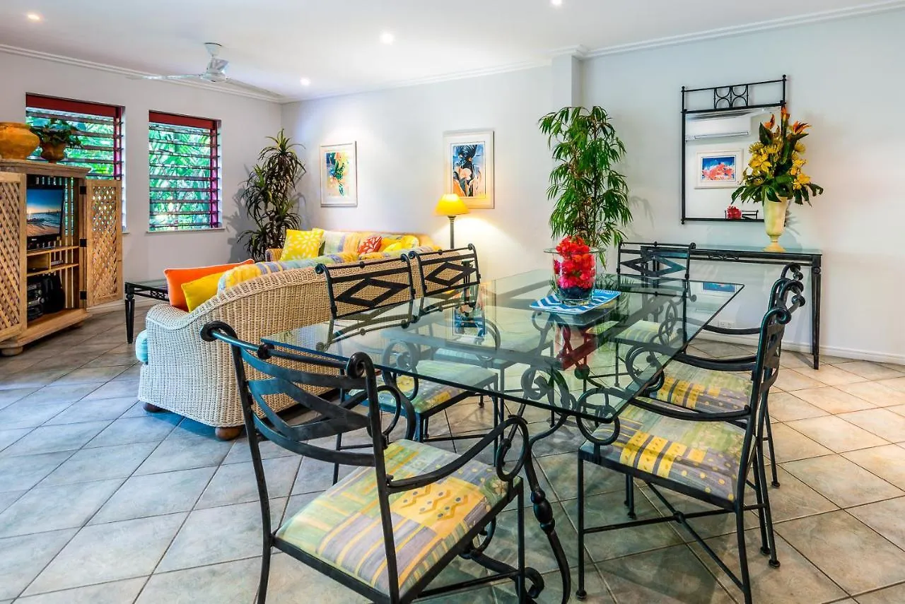Palm Cove Holiday Apartment キュランダ