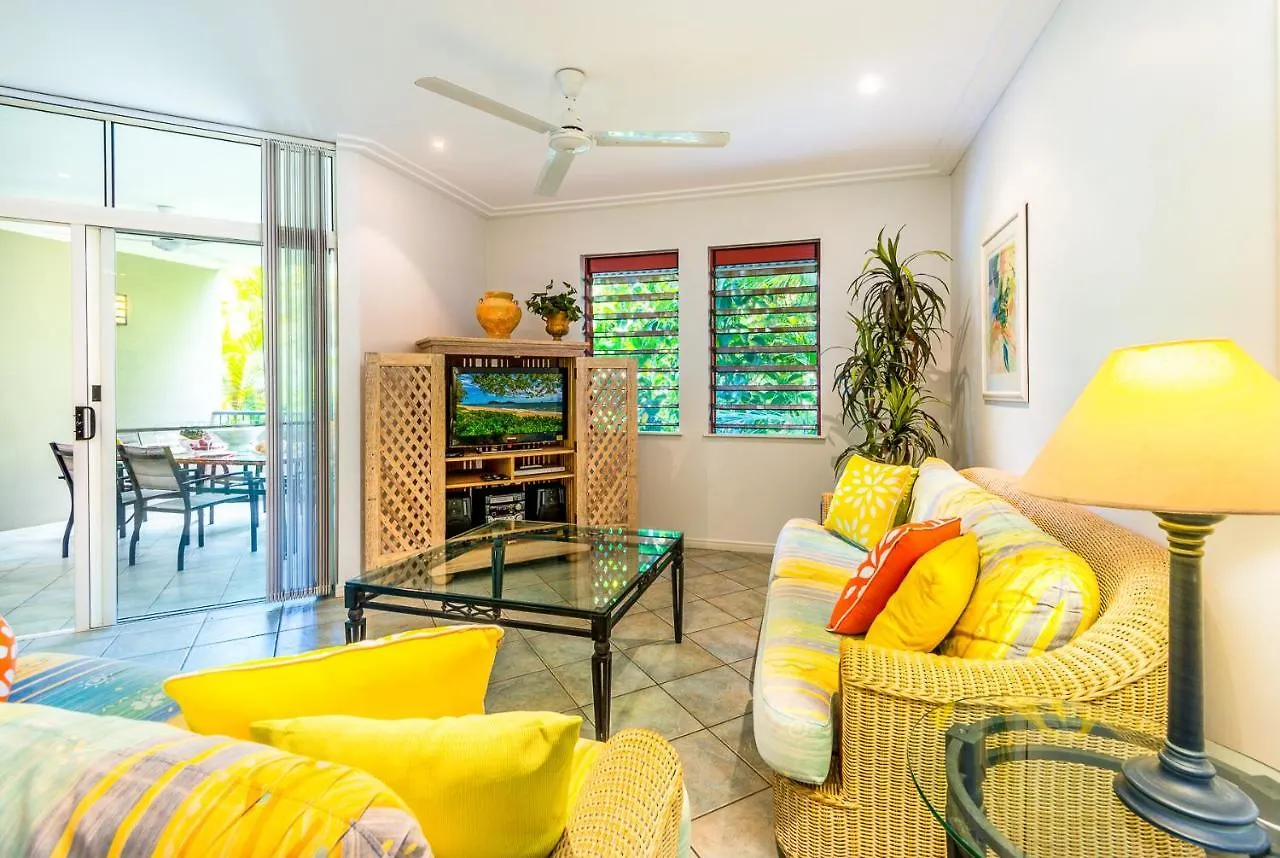 Palm Cove Holiday Apartment 库兰达 0*,  澳大利亚